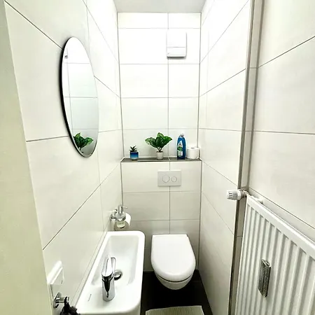 Cozy 2-room With Balcony Near Nuremberg Apartment