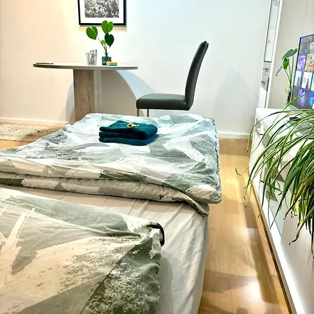 Cozy 2-room With Balcony Near Nuremberg Apartment